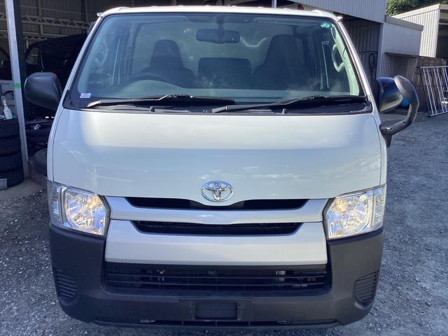 レジアスエースバン 　５型　低温強化バン　ＤＥＮＳＯ製―２２℃冷凍機　４ＷＤ　寒冷地仕様　ミラー型バックモニター　純正セキュリティ　ビルトインＥＴＣ　イージークローザー　電動格納ミラー　キーレス　レベライザー（8枚目）