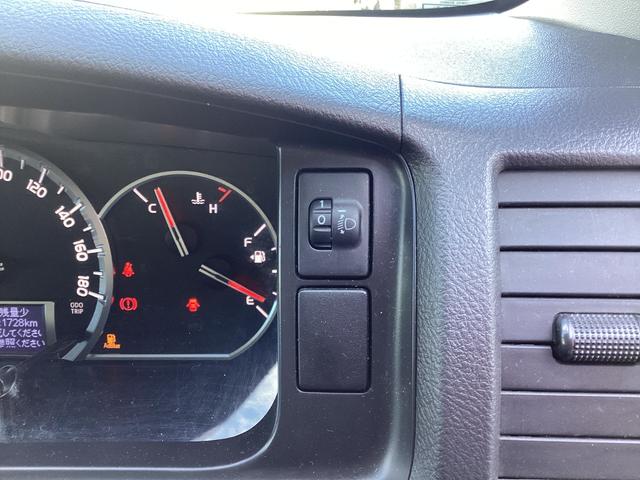 レジアスエースバン 　５型　低温強化バン　ＤＥＮＳＯ製―２２℃冷凍機　４ＷＤ　寒冷地仕様　ミラー型バックモニター　純正セキュリティ　ビルトインＥＴＣ　イージークローザー　電動格納ミラー　キーレス　レベライザー（20枚目）