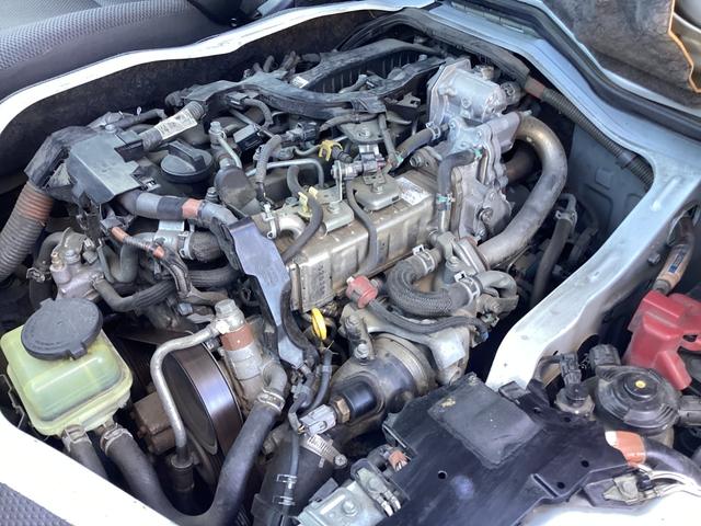 レジアスエースバン 　５型　低温強化バン　ＤＥＮＳＯ製―２２℃冷凍機　４ＷＤ　寒冷地仕様　ミラー型バックモニター　純正セキュリティ　ビルトインＥＴＣ　イージークローザー　電動格納ミラー　キーレス　レベライザー（46枚目）