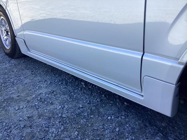 ハイエースバン スーパーＧＬ　ダークプライムＩＩ　６型　社外エアロ４点　アルパインＢＩＧＸ　両側パワースライドドア　ワンオーナー　ローダウン　社外ウインカーミラー　クリアランスソナー　トヨタセーフティセンス　オーバーフェンダー　ＬＥＤフォグランプ（13枚目）