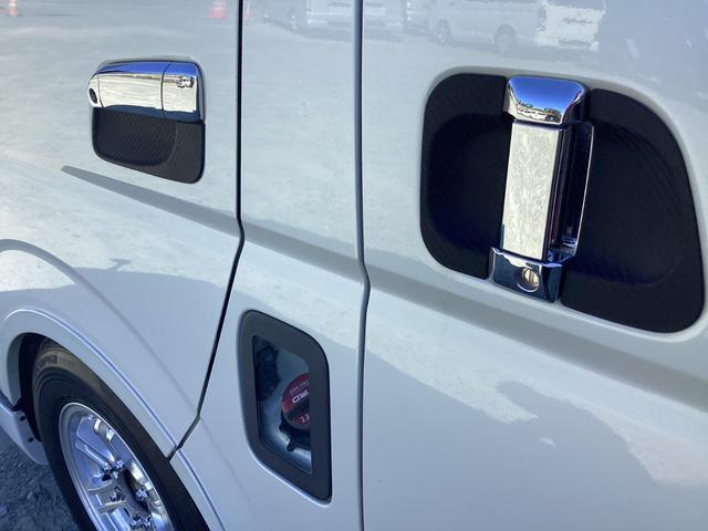 ハイエースバン スーパーＧＬ　ダークプライムＩＩ　６型　社外エアロ４点　アルパインＢＩＧＸ　両側パワースライドドア　ワンオーナー　ローダウン　社外ウインカーミラー　クリアランスソナー　トヨタセーフティセンス　オーバーフェンダー　ＬＥＤフォグランプ（14枚目）