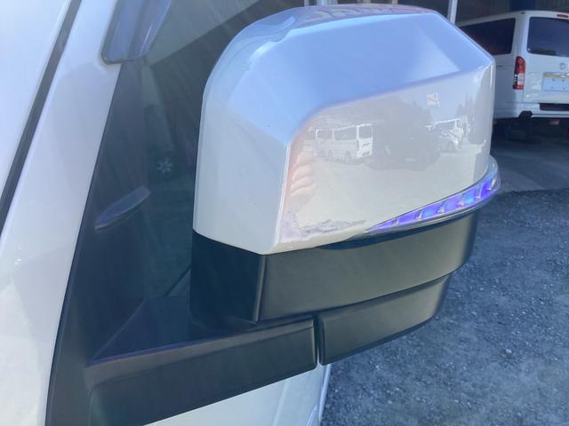 ハイエースバン スーパーＧＬ　ダークプライムＩＩ　６型　社外エアロ４点　アルパインＢＩＧＸ　両側パワースライドドア　ワンオーナー　ローダウン　社外ウインカーミラー　クリアランスソナー　トヨタセーフティセンス　オーバーフェンダー　ＬＥＤフォグランプ（15枚目）