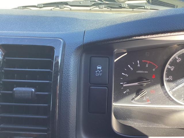 ハイエースバン スーパーＧＬ　ダークプライムＩＩ　６型　社外エアロ４点　アルパインＢＩＧＸ　両側パワースライドドア　ワンオーナー　ローダウン　社外ウインカーミラー　クリアランスソナー　トヨタセーフティセンス　オーバーフェンダー　ＬＥＤフォグランプ（35枚目）