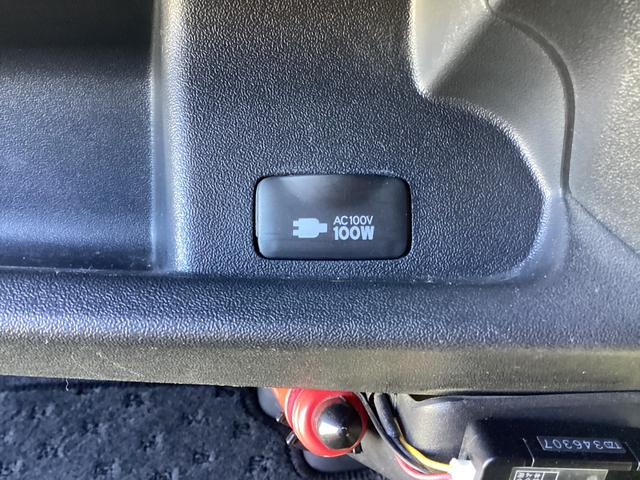 ハイエースバン スーパーＧＬ　ダークプライムＩＩ　６型　社外エアロ４点　アルパインＢＩＧＸ　両側パワースライドドア　ワンオーナー　ローダウン　社外ウインカーミラー　クリアランスソナー　トヨタセーフティセンス　オーバーフェンダー　ＬＥＤフォグランプ（47枚目）