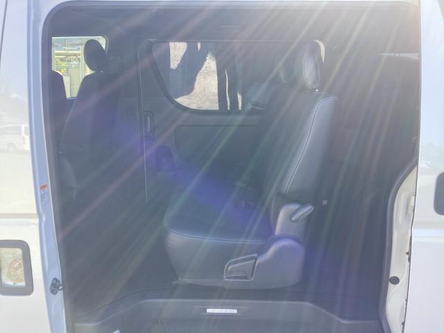 ハイエースバン スーパーＧＬ　ダークプライムＩＩ　６型　社外エアロ４点　アルパインＢＩＧＸ　両側パワースライドドア　ワンオーナー　ローダウン　社外ウインカーミラー　クリアランスソナー　トヨタセーフティセンス　オーバーフェンダー　ＬＥＤフォグランプ（51枚目）