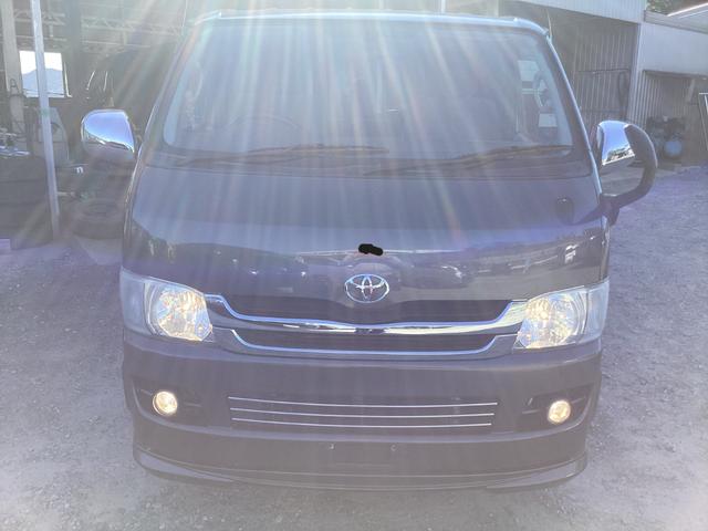 ハイエースバン ロングスーパーＧＬ　２型　新品タイミングベルト　ローダウン　社外フロントスポイラー　ルーフスポイラー　アルパインツイーター　バックカメラ　純正ＳＤナビ　ＥＴＣ　ダブルエアコン　レベライザー　１００Ｖ電源（8枚目）