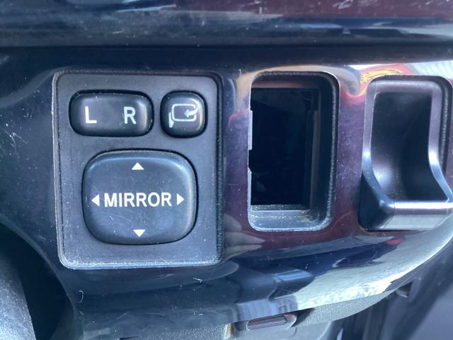 ハイエースバン ロングスーパーＧＬ　２型　新品タイミングベルト　ローダウン　社外フロントスポイラー　ルーフスポイラー　アルパインツイーター　バックカメラ　純正ＳＤナビ　ＥＴＣ　ダブルエアコン　レベライザー　１００Ｖ電源（19枚目）