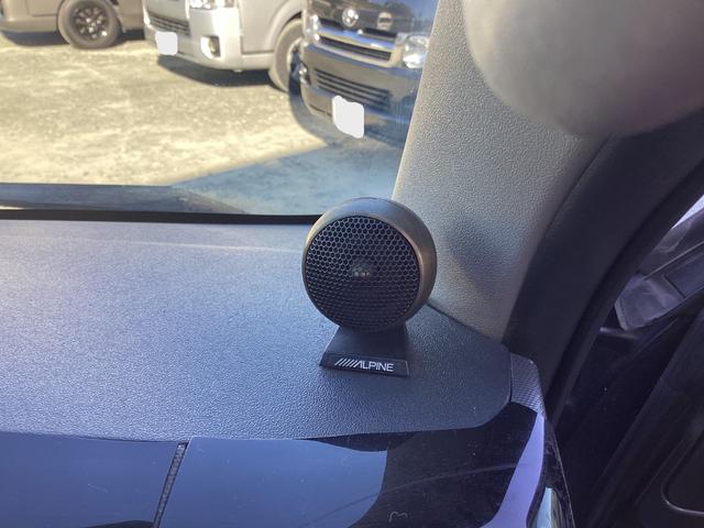 ハイエースバン ロングスーパーＧＬ　２型　新品タイミングベルト　ローダウン　社外フロントスポイラー　ルーフスポイラー　アルパインツイーター　バックカメラ　純正ＳＤナビ　ＥＴＣ　ダブルエアコン　レベライザー　１００Ｖ電源（21枚目）