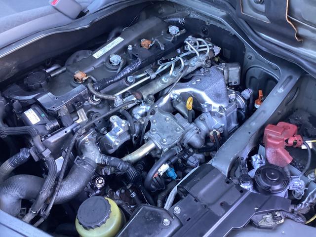 ハイエースバン ロングスーパーＧＬ　２型　新品タイミングベルト　ローダウン　社外フロントスポイラー　ルーフスポイラー　アルパインツイーター　バックカメラ　純正ＳＤナビ　ＥＴＣ　ダブルエアコン　レベライザー　１００Ｖ電源（48枚目）