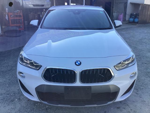 Ｘ２ ｘＤｒｉｖｅ　２０ｉ　ＭスポーツＸ　インテリジェンスセーフティ　パワーバックドア　アクティブクルーズコントロール　Ｍスポーツアルミホイール　クリアランスソナー　純正ＬＥＤプロジェクター　ステアリングスイッチ　ＬＥＤフォグランプ（8枚目）