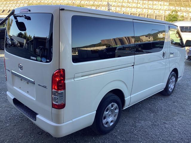 レジアスエースバン ロングスーパーＧＬ　４型後期　タイミングベルト交換渡し　純正ＬＥＤヘッドライト　プッシュスタート　リアスライドガラス小窓　ビルトインＥＴＣ　１００Ｖ電源　バックカメラ　ダブルエアコン　フルセグ視聴　イージークローザー（5枚目）