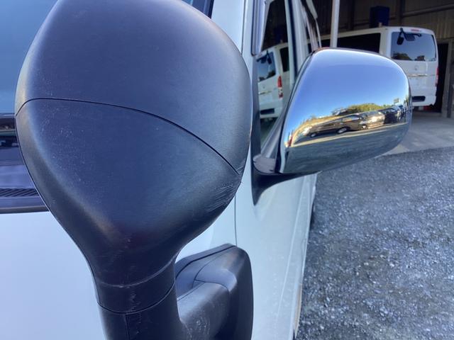 レジアスエースバン ロングスーパーＧＬ　４型後期　タイミングベルト交換渡し　純正ＬＥＤヘッドライト　プッシュスタート　リアスライドガラス小窓　ビルトインＥＴＣ　１００Ｖ電源　バックカメラ　ダブルエアコン　フルセグ視聴　イージークローザー（10枚目）