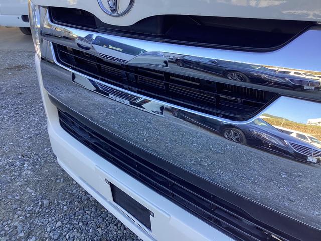 レジアスエースバン ロングスーパーＧＬ　４型後期　タイミングベルト交換渡し　純正ＬＥＤヘッドライト　プッシュスタート　リアスライドガラス小窓　ビルトインＥＴＣ　１００Ｖ電源　バックカメラ　ダブルエアコン　フルセグ視聴　イージークローザー（13枚目）