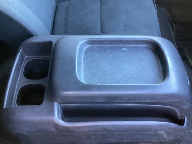 レジアスエースバン ロングスーパーＧＬ　４型後期　タイミングベルト交換渡し　純正ＬＥＤヘッドライト　プッシュスタート　リアスライドガラス小窓　ビルトインＥＴＣ　１００Ｖ電源　バックカメラ　ダブルエアコン　フルセグ視聴　イージークローザー（21枚目）