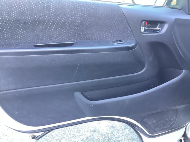 レジアスエースバン ロングスーパーＧＬ　４型後期　タイミングベルト交換渡し　純正ＬＥＤヘッドライト　プッシュスタート　リアスライドガラス小窓　ビルトインＥＴＣ　１００Ｖ電源　バックカメラ　ダブルエアコン　フルセグ視聴　イージークローザー（28枚目）