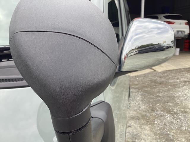 ハイエースバン ロングＤＸ　１型　アースカラーパッケージ仕様　ＴＲＤデイライト付きバンパーガード　４型フェイス　社外アルミホイール　新品フロア　リアスライドガラス小窓　ブラックグリル　新品シートカバー　純正ＳＤナビ（11枚目）