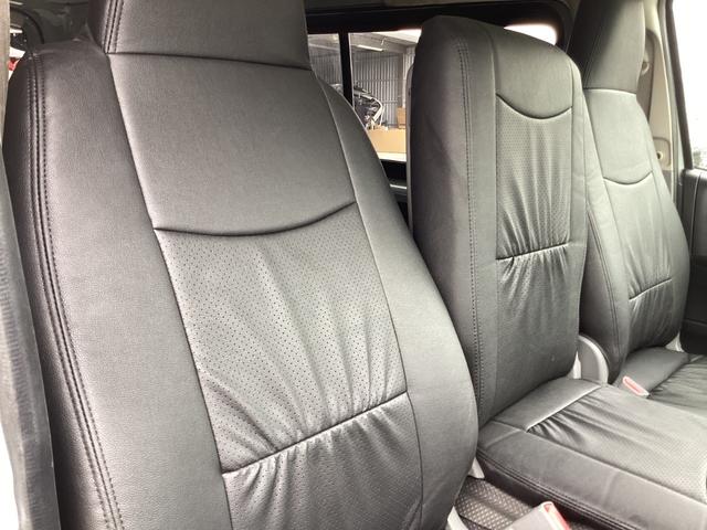 ハイエースバン ロングＤＸ　１型　アースカラーパッケージ仕様　ＴＲＤデイライト付きバンパーガード　４型フェイス　社外アルミホイール　新品フロア　リアスライドガラス小窓　ブラックグリル　新品シートカバー　純正ＳＤナビ（19枚目）