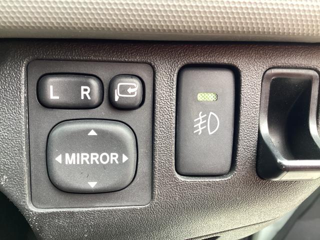 ハイエースバン ロングＤＸ　１型　アースカラーパッケージ仕様　ＴＲＤデイライト付きバンパーガード　４型フェイス　社外アルミホイール　新品フロア　リアスライドガラス小窓　ブラックグリル　新品シートカバー　純正ＳＤナビ（20枚目）