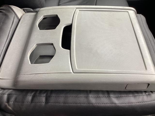 ハイエースバン ロングＤＸ　１型　アースカラーパッケージ仕様　ＴＲＤデイライト付きバンパーガード　４型フェイス　社外アルミホイール　新品フロア　リアスライドガラス小窓　ブラックグリル　新品シートカバー　純正ＳＤナビ（23枚目）