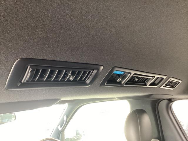 ハイエースバン スーパーＧＬ　５０ＴＨ　アニバーサリーリミテッド　５型　社外デイライト付きフロントスポイラー　両側パワースライドドア　トヨタセーフティセンス　カロッツェリアＳＤナビ　ドライブレコーダー　社外ウッドコンビハンドル　荷室ＣＦシート　助手席エアバック（41枚目）