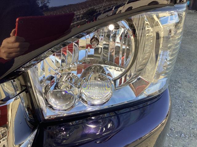 レジアスエースバン スーパーＧＬ　ダークプライム　４型　社外アルミホイール　バットフェイスボンネット　コートテクトガラス　ローダウン　ＬＥＤデイライト付きバンパーガード　フリップダウンモニター　社外テールランプ　ＬＥＤフォグランプ　ハンガーバー（12枚目）