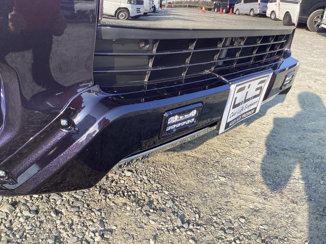 レジアスエースバン スーパーＧＬ　ダークプライム　４型　社外アルミホイール　バットフェイスボンネット　コートテクトガラス　ローダウン　ＬＥＤデイライト付きバンパーガード　フリップダウンモニター　社外テールランプ　ＬＥＤフォグランプ　ハンガーバー（17枚目）