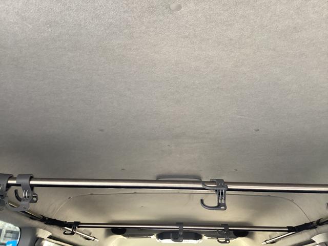 レジアスエースバン スーパーＧＬ　ダークプライム　４型　社外アルミホイール　バットフェイスボンネット　コートテクトガラス　ローダウン　ＬＥＤデイライト付きバンパーガード　フリップダウンモニター　社外テールランプ　ＬＥＤフォグランプ　ハンガーバー（49枚目）