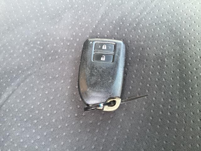 レジアスエースバン スーパーＧＬ　ダークプライム　４型　社外アルミホイール　バットフェイスボンネット　コートテクトガラス　ローダウン　ＬＥＤデイライト付きバンパーガード　フリップダウンモニター　社外テールランプ　ＬＥＤフォグランプ　ハンガーバー（53枚目）