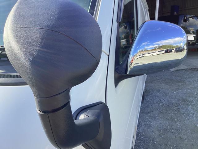 ハイエースバン 　３型後期　中温冷凍バン　ＤＥＮＳＯ製－７℃冷凍機　ＧＬパッケージ仕様　バックカメラ　メッキ電動格納ミラー　タイミングベルト交換済み　同色バンパー　ＥＴＣ　キーレス　レベライザー（9枚目）