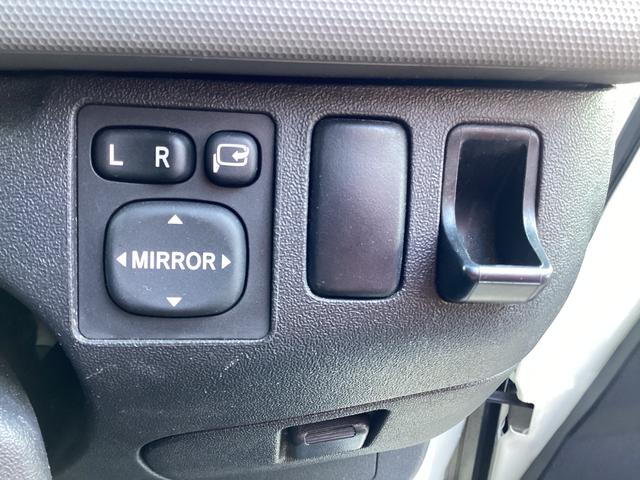 ハイエースバン 　３型後期　中温冷凍バン　ＤＥＮＳＯ製－７℃冷凍機　ＧＬパッケージ仕様　バックカメラ　メッキ電動格納ミラー　タイミングベルト交換済み　同色バンパー　ＥＴＣ　キーレス　レベライザー（17枚目）