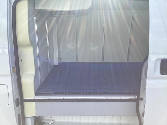 ハイエースバン 　３型後期　中温冷凍バン　ＤＥＮＳＯ製－７℃冷凍機　ＧＬパッケージ仕様　バックカメラ　メッキ電動格納ミラー　タイミングベルト交換済み　同色バンパー　ＥＴＣ　キーレス　レベライザー（32枚目）