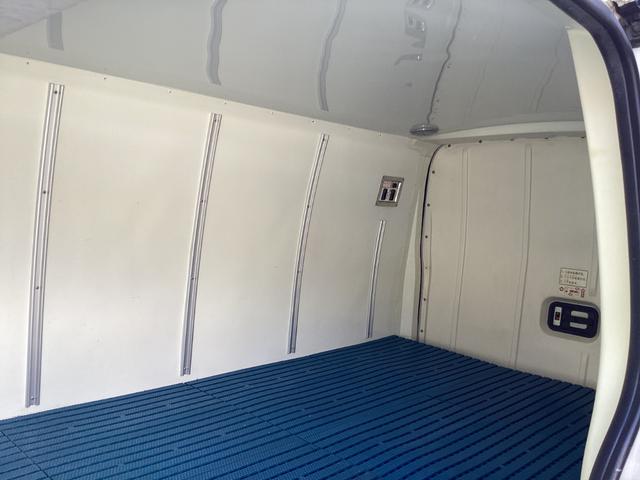 ハイエースバン 　３型後期　中温冷凍バン　ＤＥＮＳＯ製－７℃冷凍機　ＧＬパッケージ仕様　バックカメラ　メッキ電動格納ミラー　タイミングベルト交換済み　同色バンパー　ＥＴＣ　キーレス　レベライザー（35枚目）