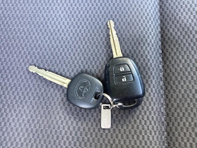 ハイエースバン 　３型後期　中温冷凍バン　ＤＥＮＳＯ製－７℃冷凍機　ＧＬパッケージ仕様　バックカメラ　メッキ電動格納ミラー　タイミングベルト交換済み　同色バンパー　ＥＴＣ　キーレス　レベライザー（42枚目）