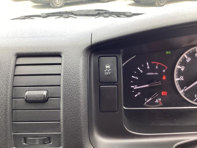 ハイエースバン ロングＤＸ　６型　ＧＬパッケージ仕様　クリアランスソナー　トヨタセーフティセンス　リアスライドガラス小窓　ドライブレコーダー　カロッツェリアＳＤナビ　純正セキュリティ　内張レザー変更　ビルトインＥＴＣ　キーレス（26枚目）