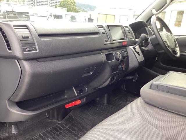 ハイエースバン ロングＤＸ　６型　ＧＬパッケージ仕様　クリアランスソナー　トヨタセーフティセンス　リアスライドガラス小窓　ドライブレコーダー　カロッツェリアＳＤナビ　純正セキュリティ　内張レザー変更　ビルトインＥＴＣ　キーレス（35枚目）