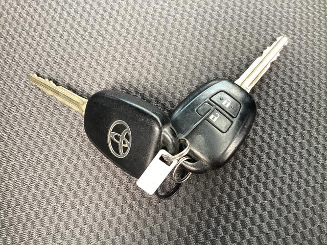 ハイエースバン ロングＤＸ　６型　ＧＬパッケージ仕様　クリアランスソナー　トヨタセーフティセンス　リアスライドガラス小窓　ドライブレコーダー　カロッツェリアＳＤナビ　純正セキュリティ　内張レザー変更　ビルトインＥＴＣ　キーレス（46枚目）