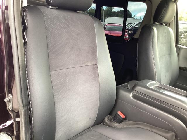 ハイエースバン スーパーＧＬ　ダークプライム　４型後期　社外アルミホイール　ＬＥＤイエローフォグランプ　ビルトインＥＴＣ２．０　リアスライドガラス小窓　タイミングベルト交換済み　純正ＬＥＤヘッドライト　プッシュスタート　１００Ｖ電源（17枚目）