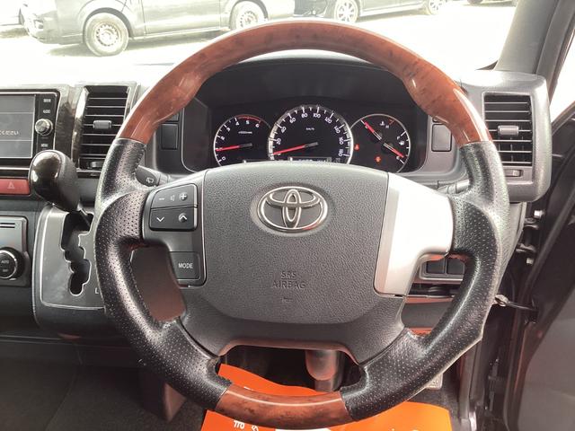 ハイエースバン スーパーＧＬ　ダークプライム　４型後期　社外アルミホイール　ＬＥＤイエローフォグランプ　ビルトインＥＴＣ２．０　リアスライドガラス小窓　タイミングベルト交換済み　純正ＬＥＤヘッドライト　プッシュスタート　１００Ｖ電源（20枚目）