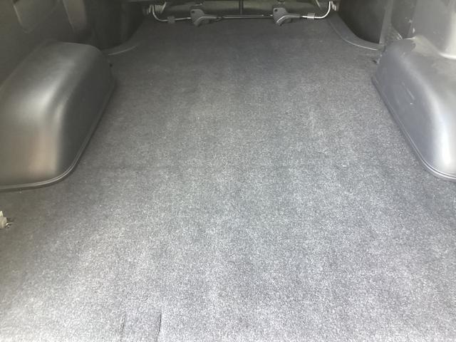 ハイエースバン スーパーＧＬ　ダークプライム　４型後期　社外アルミホイール　ＬＥＤイエローフォグランプ　ビルトインＥＴＣ２．０　リアスライドガラス小窓　タイミングベルト交換済み　純正ＬＥＤヘッドライト　プッシュスタート　１００Ｖ電源（42枚目）