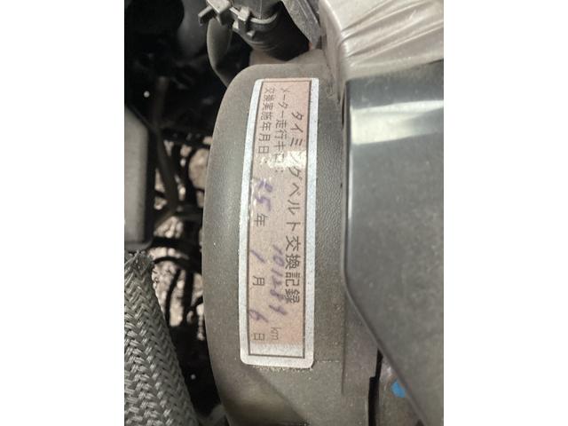 ハイエースバン スーパーＧＬ　ダークプライム　４型後期　社外アルミホイール　ＬＥＤイエローフォグランプ　ビルトインＥＴＣ２．０　リアスライドガラス小窓　タイミングベルト交換済み　純正ＬＥＤヘッドライト　プッシュスタート　１００Ｖ電源（45枚目）