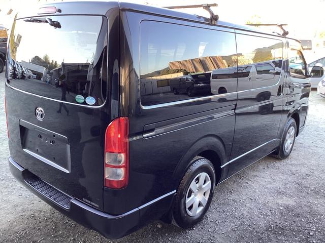 レジアスエースバン ロングＤＸ　４型　ワンオーナー　ＧＬパッケージ仕様　ミラー型バックモニター　ルーフキャリア　リアスライドガラス小窓　助手席エアバック　１００Ｖ電源　ビルトインＥＴＣ　内張レザー変更　ストラーダＨＤＤナビ　キーレス（5枚目）