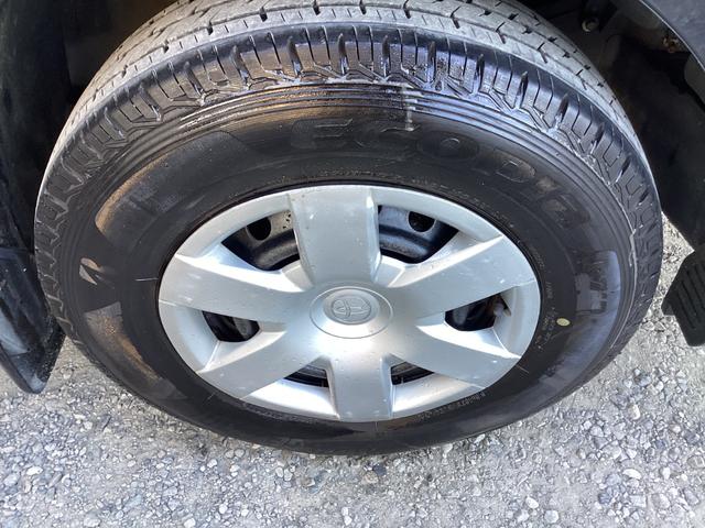 レジアスエースバン ロングＤＸ　４型　ワンオーナー　ＧＬパッケージ仕様　ミラー型バックモニター　ルーフキャリア　リアスライドガラス小窓　助手席エアバック　１００Ｖ電源　ビルトインＥＴＣ　内張レザー変更　ストラーダＨＤＤナビ　キーレス（15枚目）