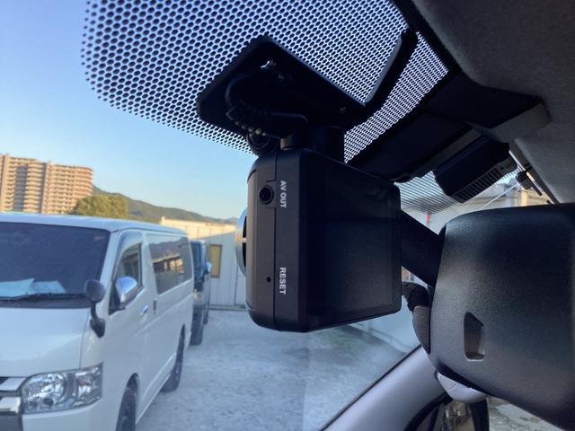 レジアスエースバン ロングＤＸ　４型　ワンオーナー　ＧＬパッケージ仕様　ミラー型バックモニター　ルーフキャリア　リアスライドガラス小窓　助手席エアバック　１００Ｖ電源　ビルトインＥＴＣ　内張レザー変更　ストラーダＨＤＤナビ　キーレス（29枚目）