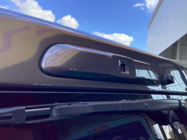 ハイエースバン スーパーGL ダークプライムII 6型 TRDエアロ4点 アルパインBIGXフローティングナビ TRDスポーツシート パノラミックビュー クリアランスソナー トヨタセーフティセンス ベッドキット ドライブレコーダー前後(9枚目)