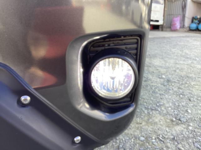 ハイエースバン スーパーGL ダークプライムII 6型 TRDエアロ4点 アルパインBIGXフローティングナビ TRDスポーツシート パノラミックビュー クリアランスソナー トヨタセーフティセンス ベッドキット ドライブレコーダー前後(18枚目)