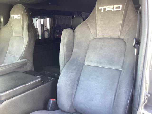 ハイエースバン スーパーGL ダークプライムII 6型 TRDエアロ4点 アルパインBIGXフローティングナビ TRDスポーツシート パノラミックビュー クリアランスソナー トヨタセーフティセンス ベッドキット ドライブレコーダー前後(46枚目)