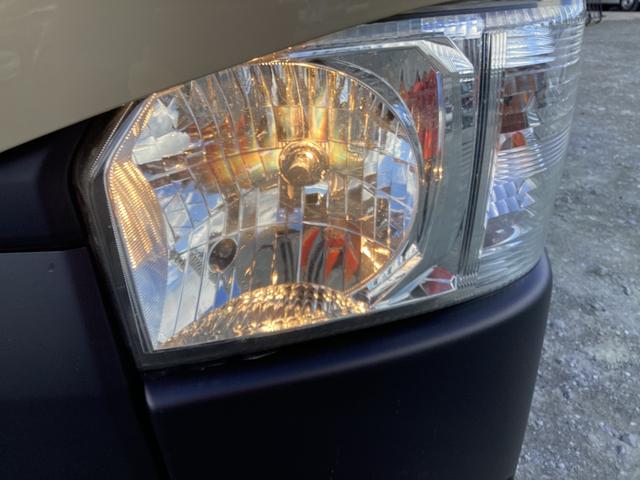 レジアスエースバン ロングスーパーGL 2型 アースカラーパッケージ仕様 4型フェイス 新品タイミングベルト 新品シートカバー LEDデイライト付きバンパーガード バットフェイスボンネット ドライブレコーダー 助手席エアバック ETC(11枚目)