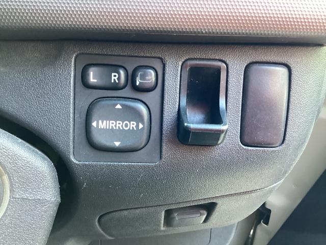 レジアスエースバン ロングスーパーGL 2型 アースカラーパッケージ仕様 4型フェイス 新品タイミングベルト 新品シートカバー LEDデイライト付きバンパーガード バットフェイスボンネット ドライブレコーダー 助手席エアバック ETC(20枚目)