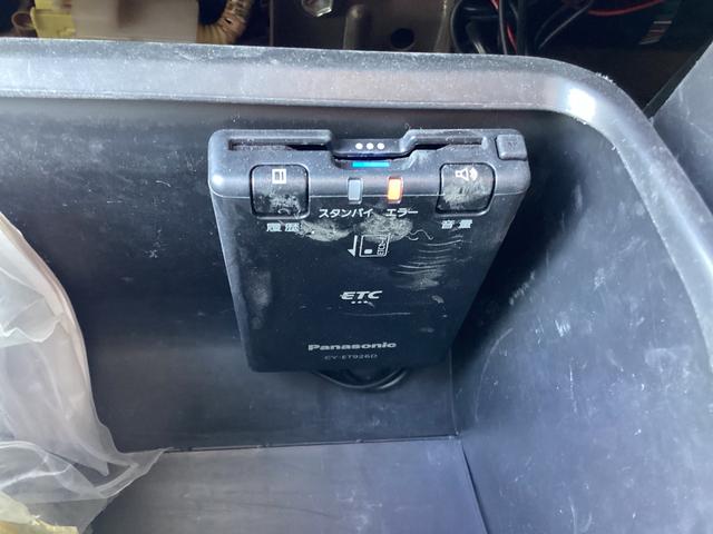 レジアスエースバン ロングスーパーGL 2型 アースカラーパッケージ仕様 4型フェイス 新品タイミングベルト 新品シートカバー LEDデイライト付きバンパーガード バットフェイスボンネット ドライブレコーダー 助手席エアバック ETC(29枚目)