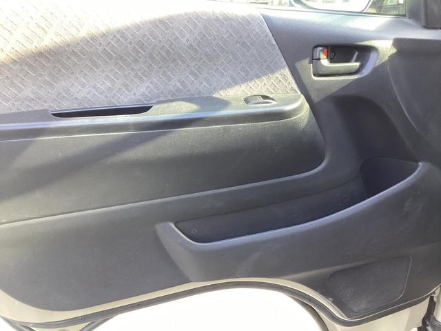 レジアスエースバン ロングスーパーGL 2型 アースカラーパッケージ仕様 4型フェイス 新品タイミングベルト 新品シートカバー LEDデイライト付きバンパーガード バットフェイスボンネット ドライブレコーダー 助手席エアバック ETC(32枚目)